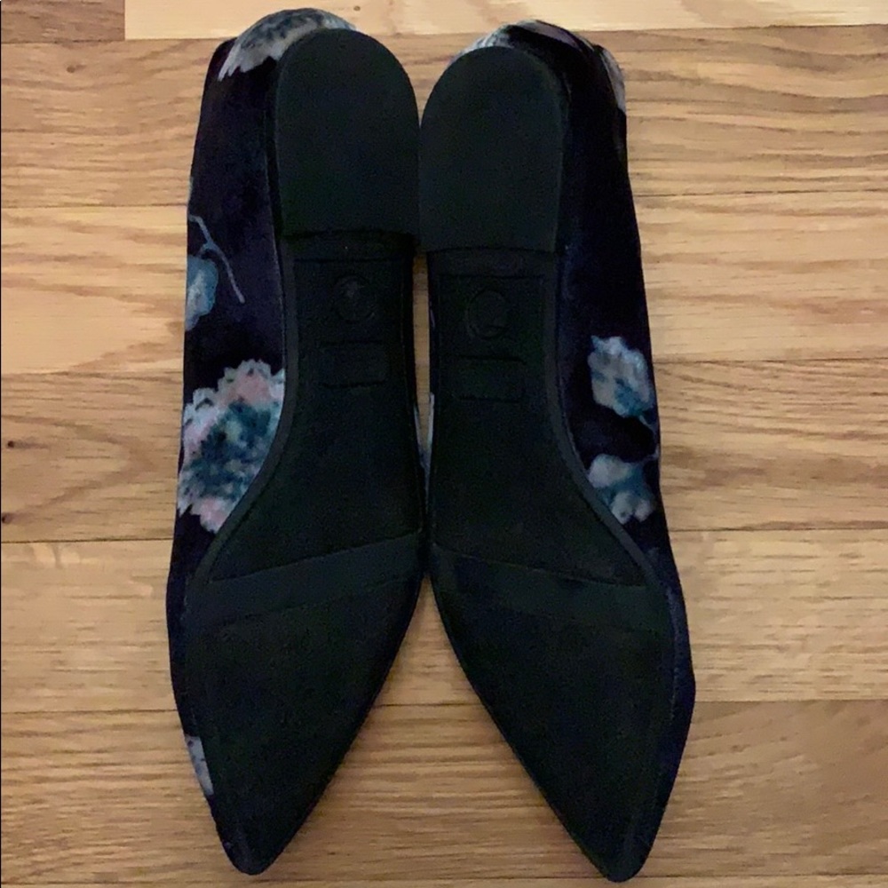 Size 7.5 Circus by Sam Edelman floral print flats - Picture 2 of 3